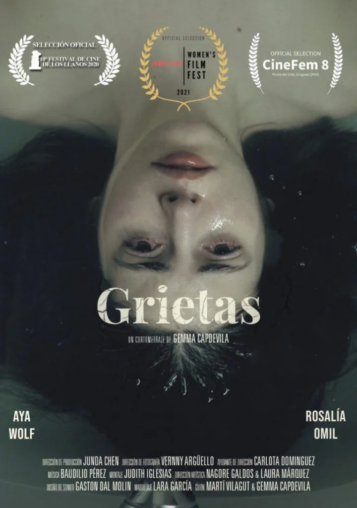 grietas-768x1093